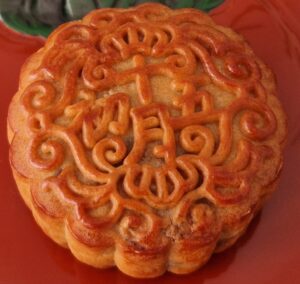 runder kleiner Kuchen mit Muster